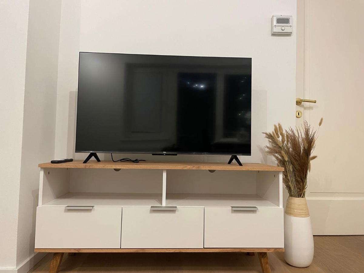 80M2 Apartment With Balcony & Free Netflix Vienna Exterior photo